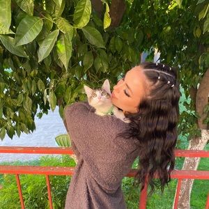 Meet your Posher, Peyton